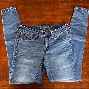 Universal thread skinny jeans size 2 or 26r